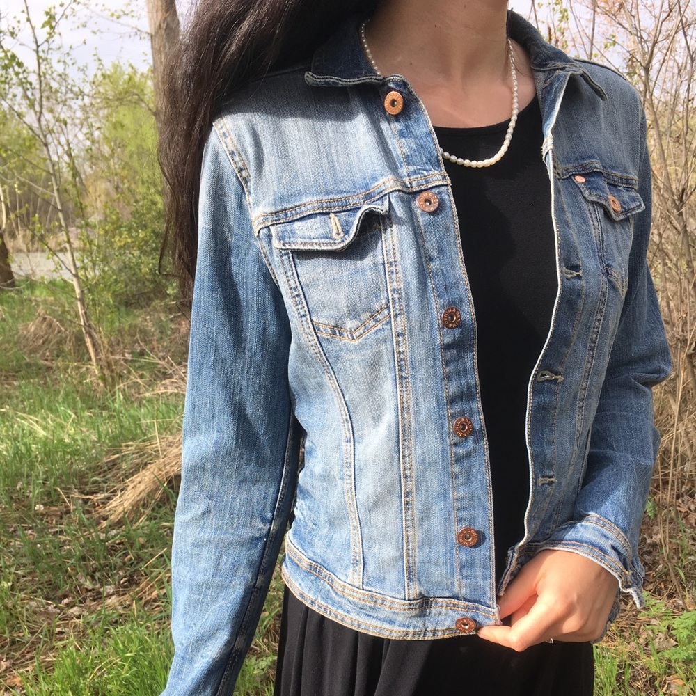 Medium wash H&M jean jacket